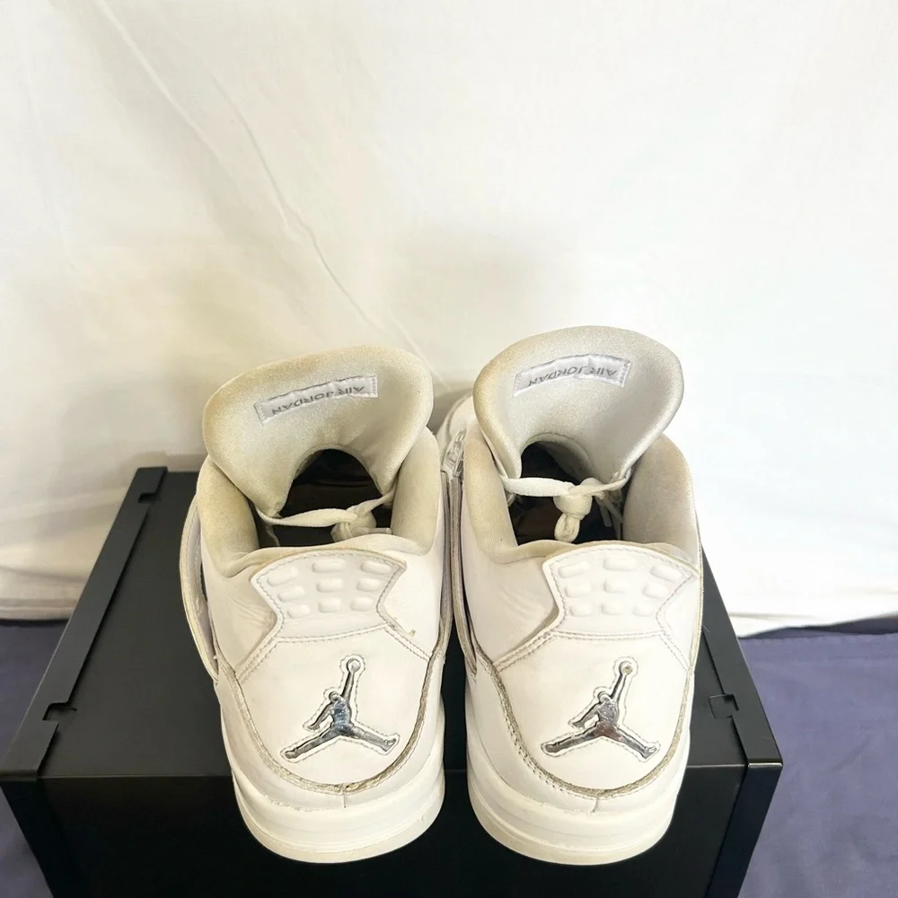 AUTHENTIC Jordan 4 Retro Pure Money size 11.5 308497-100 PRE-OWNED